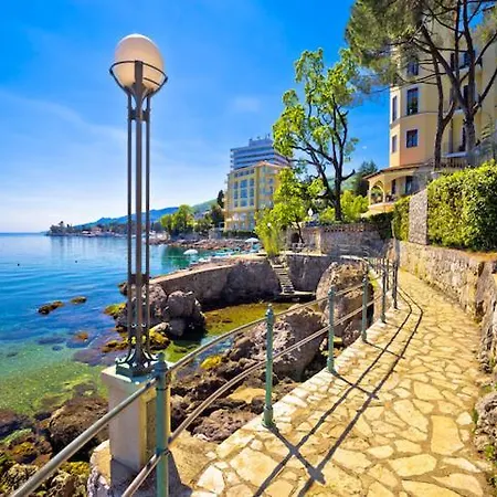 Askim Prestige Vila Opatija