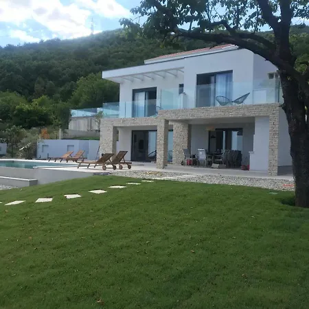 Askim Prestige Vila Opatija